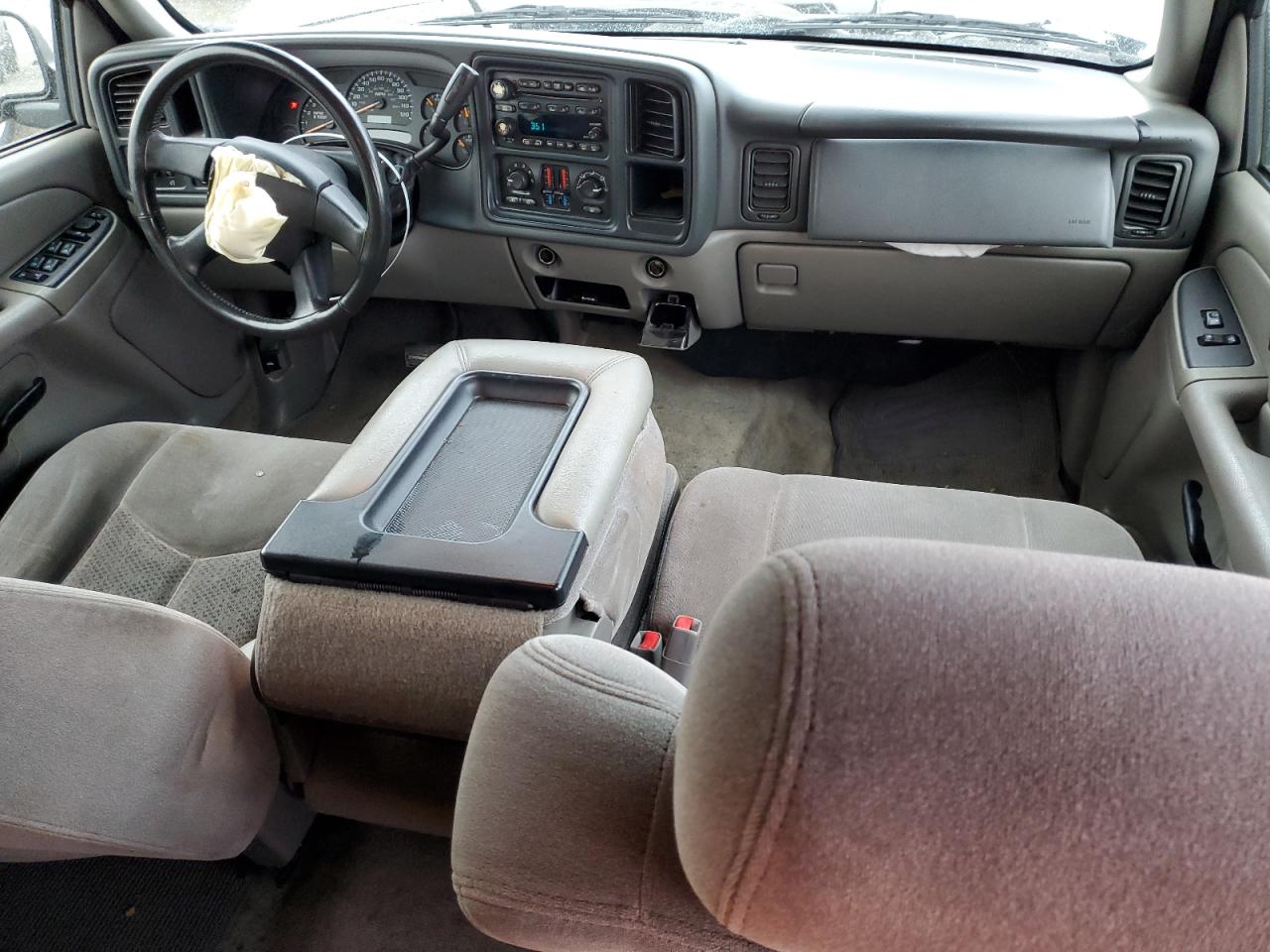 2004 Chevrolet Tahoe C1500 VIN: 1GNEC13T04J162615 Lot: 92864035