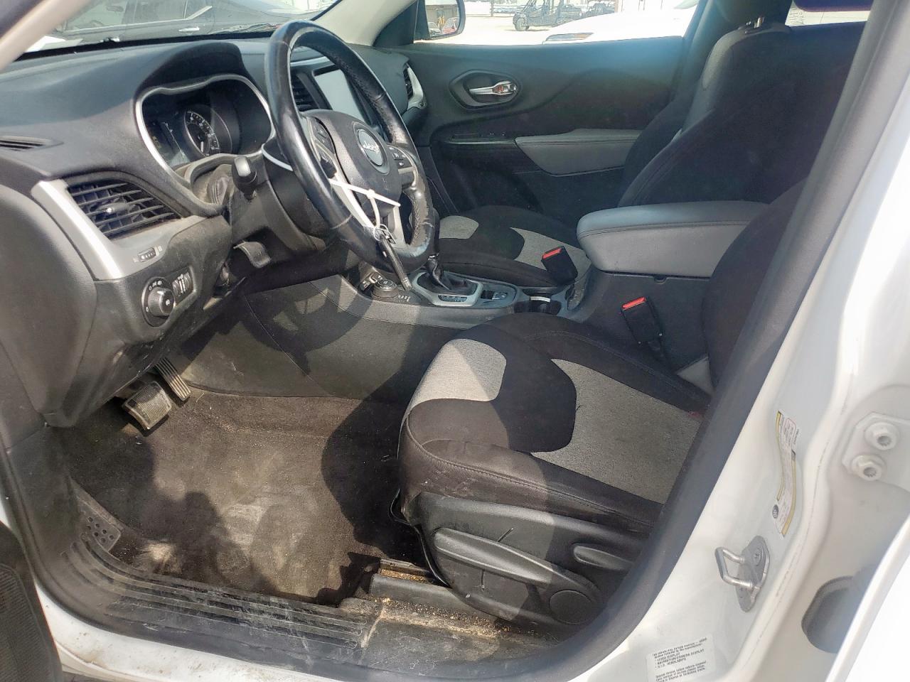 2014 Jeep Cherokee Latitude VIN: 1C4PJMCS5EW247891 Lot: 92825905