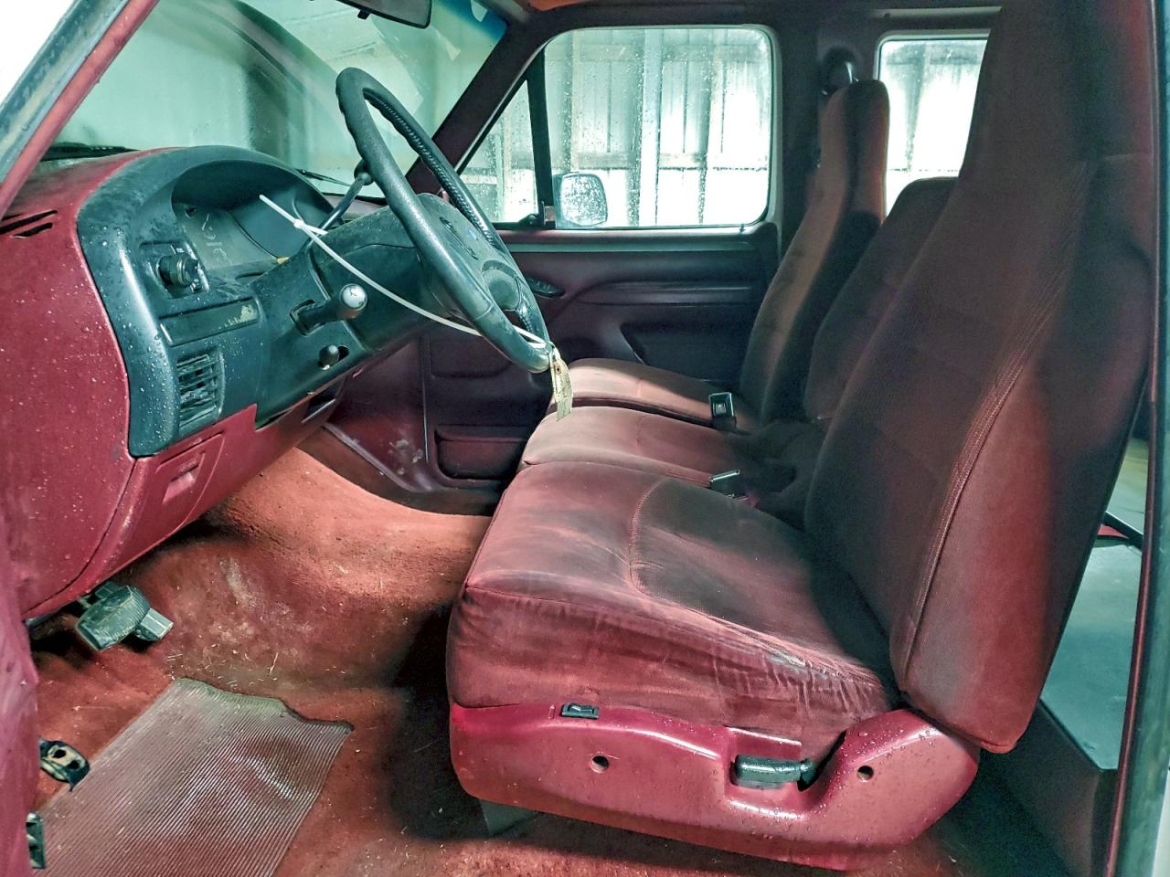 1995 Ford F250 VIN: 1FTHX25H1SKA74561 Lot: 94187665