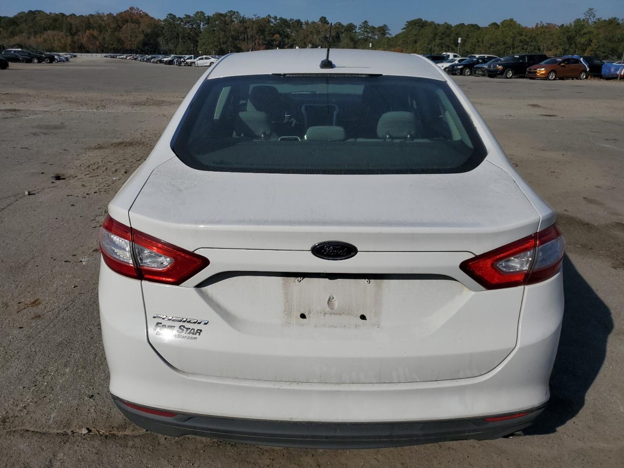 2015 Ford Fusion S VIN: 3FA6P0G73FR262800 Lot: 93202355