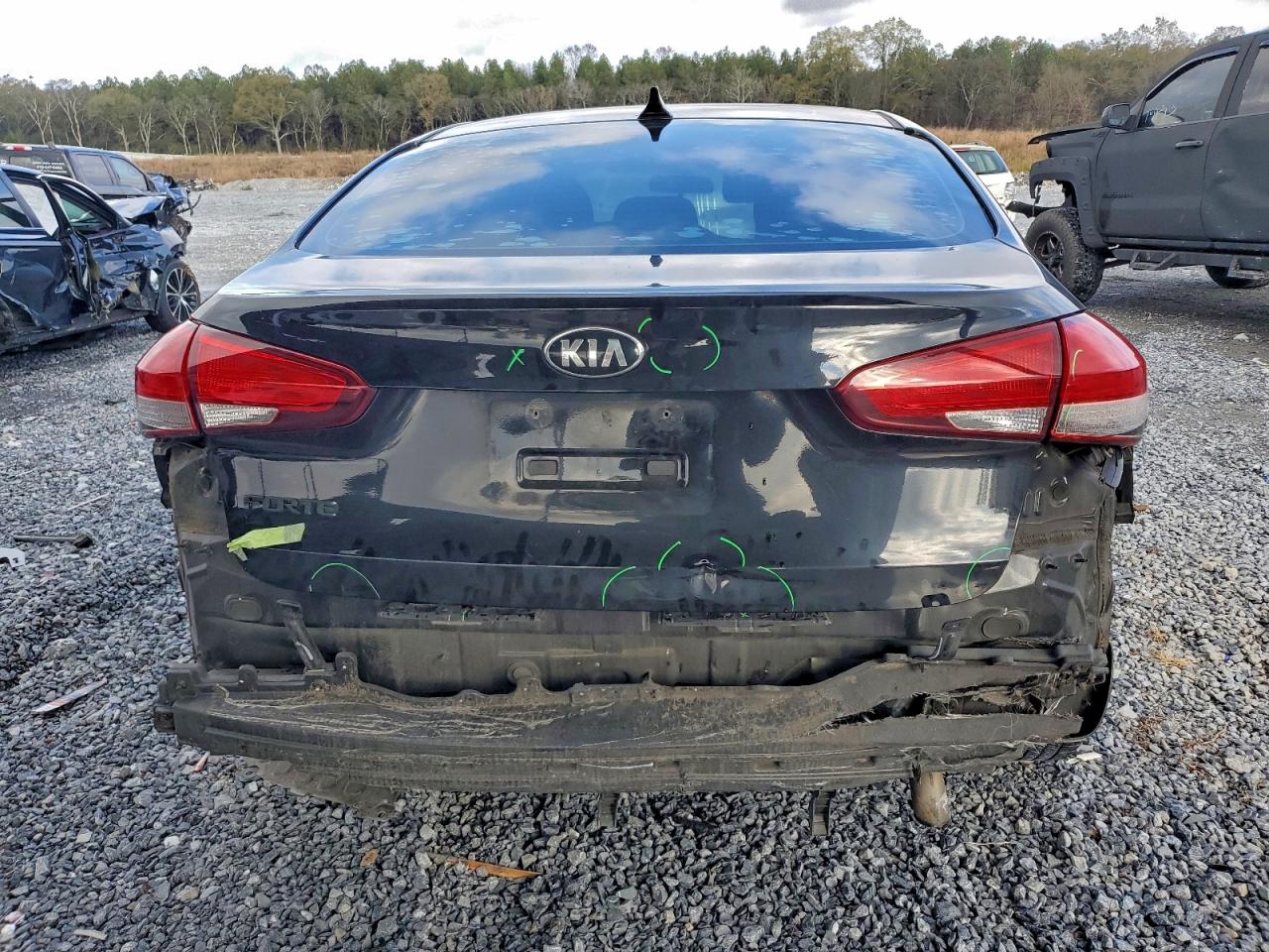 2018 Kia Forte Lx VIN: 3KPFK4A74JE220323 Lot: 94255495