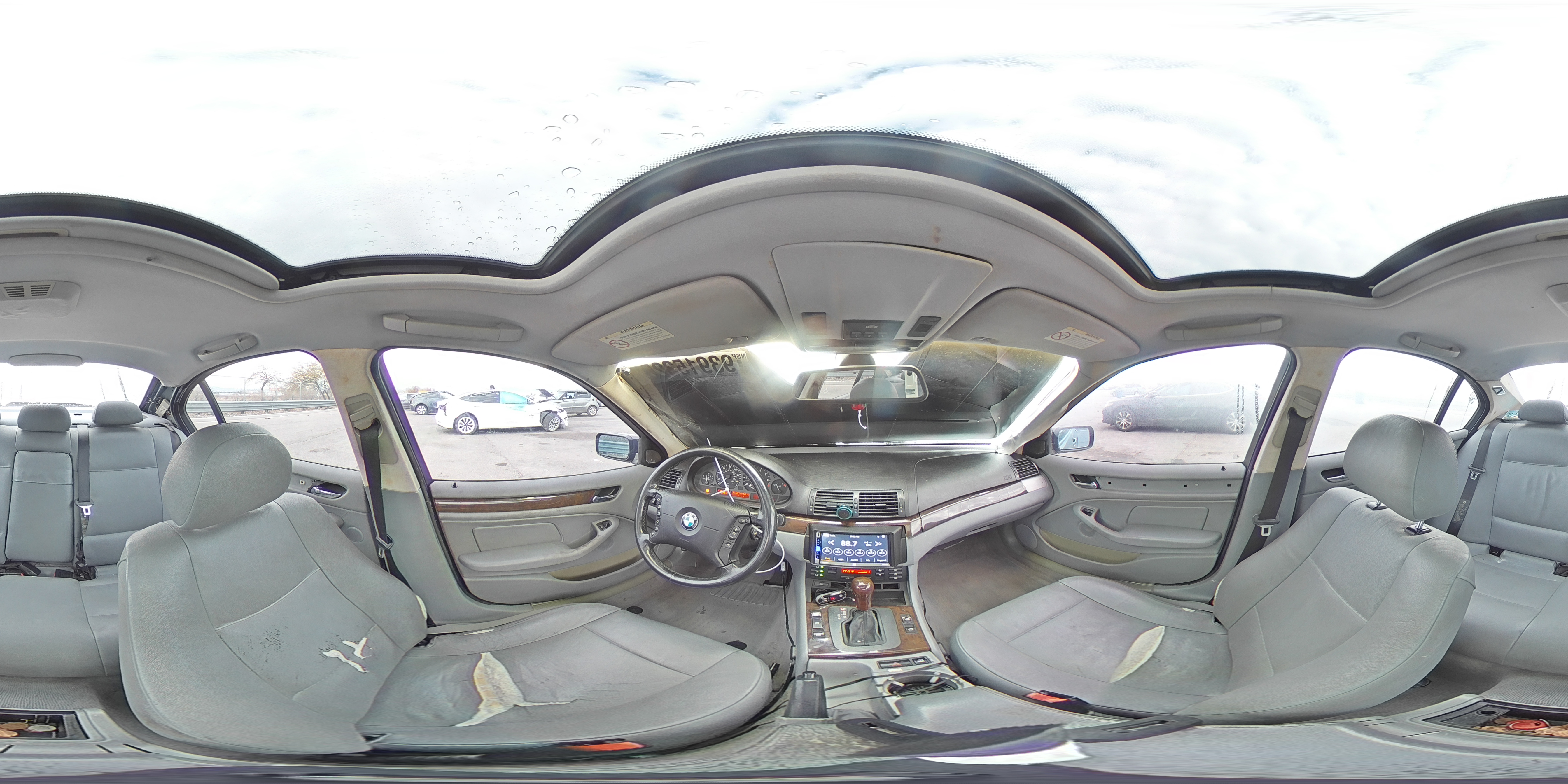 2003 BMW 325 I VIN: WBAET37493NJ33044 Lot: 93915325