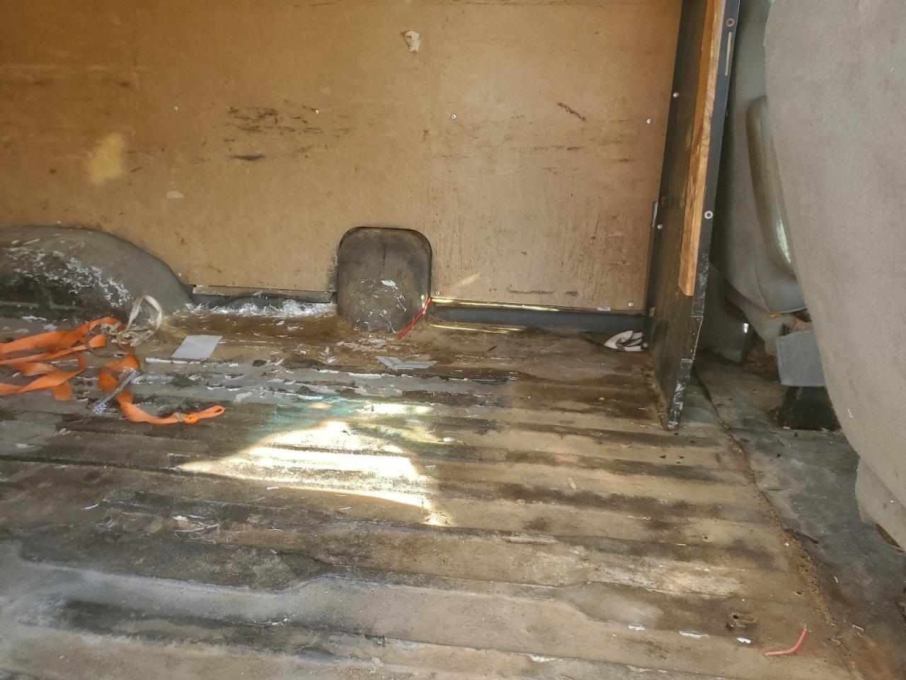 2010 Ford Econoline E150 Van VIN: 1FTNE1EW9ADA91418 Lot: 94172525