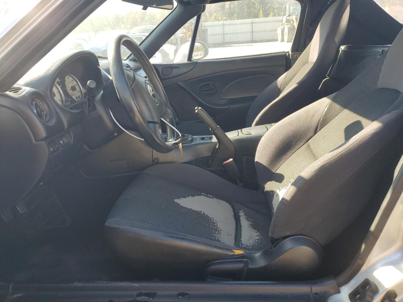 2003 Mazda Mx-5 Miata Base VIN: JM1NB353230302365 Lot: 92372275