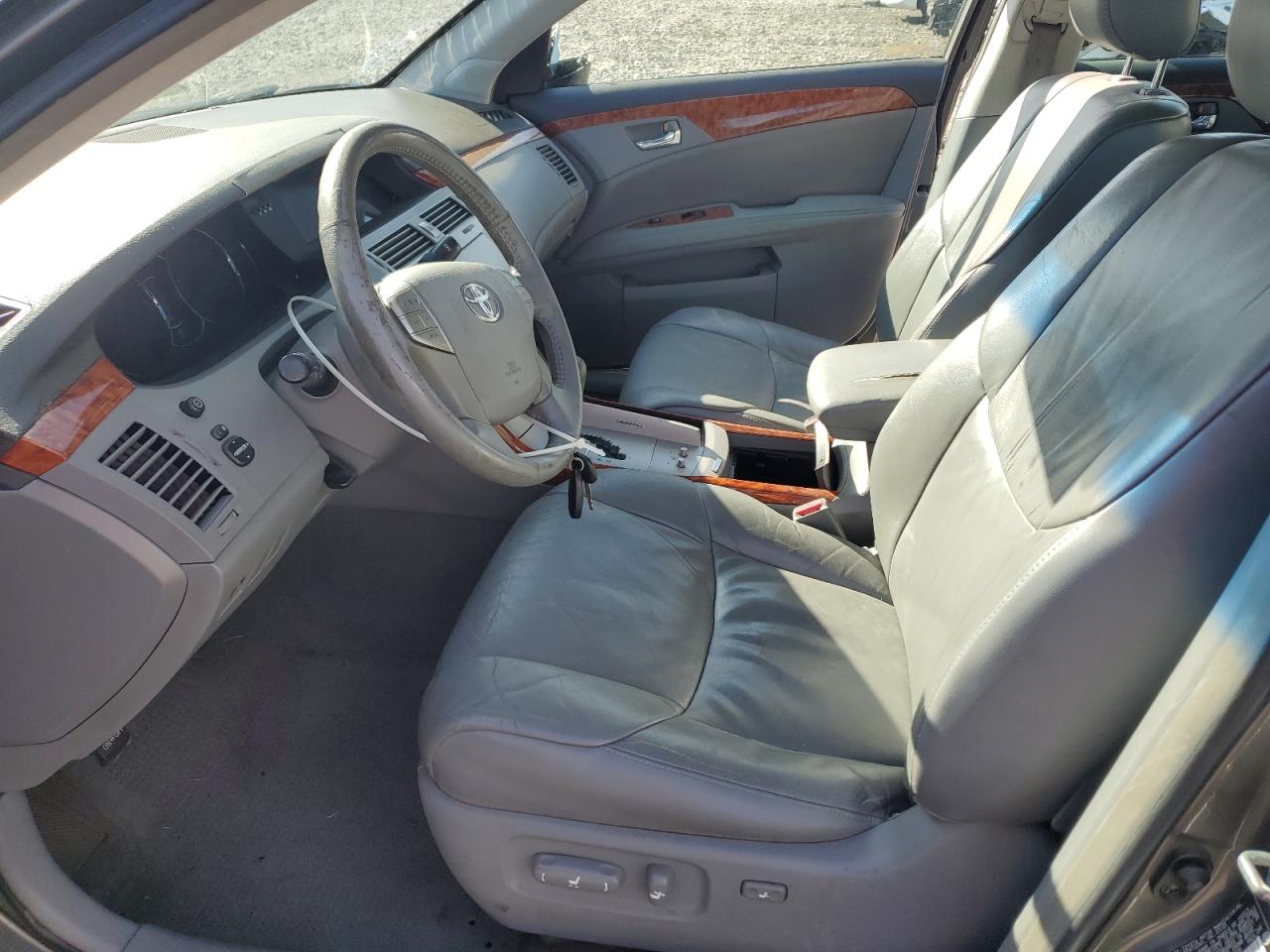 2005 Toyota Avalon Xl VIN: 4T1BK36B15U015826 Lot: 93059045