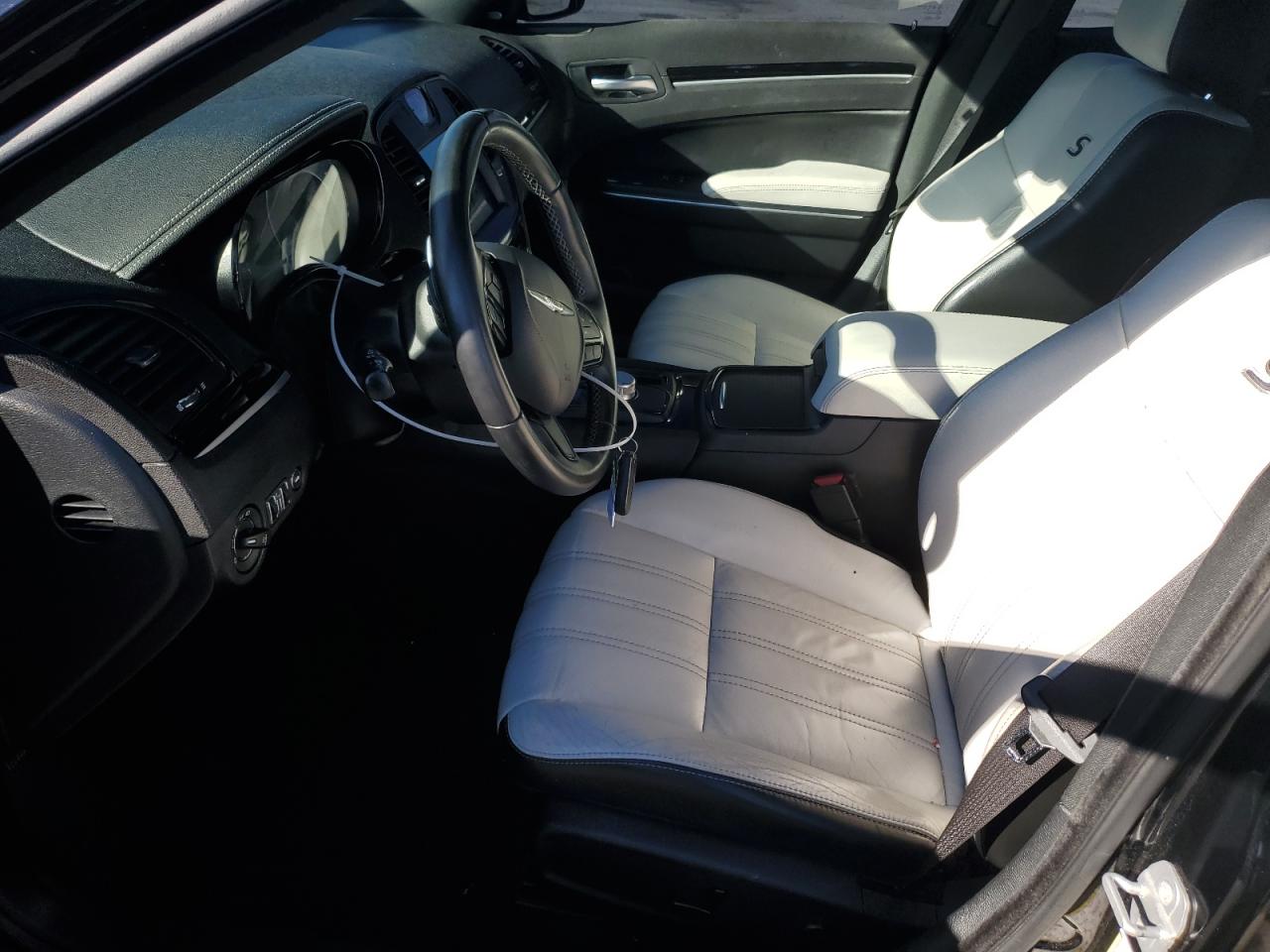 2018 Chrysler 300 S VIN: 2C3CCAGG5JH226615 Lot: 91297105