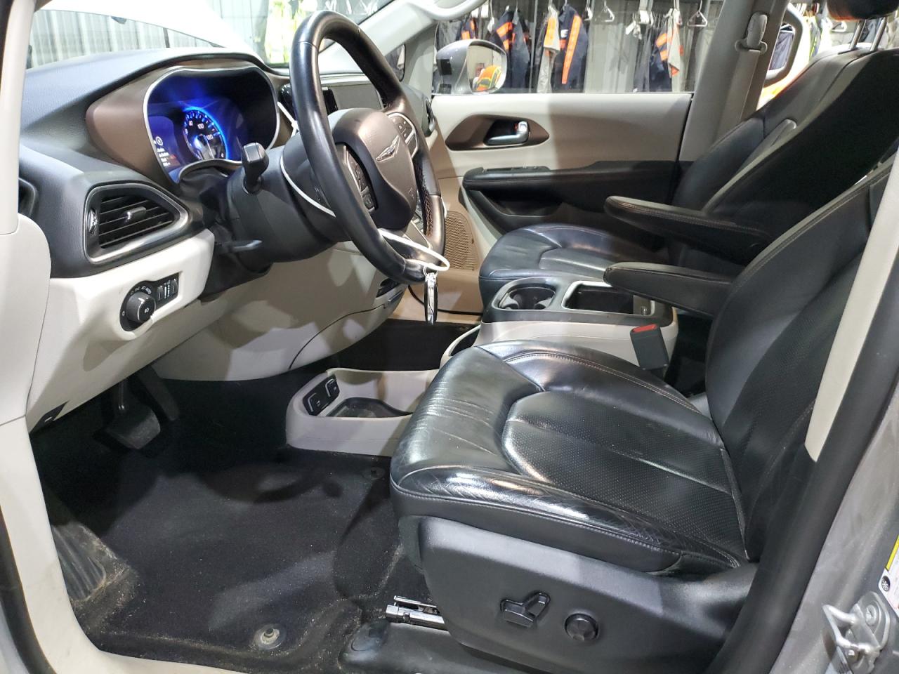 2017 Chrysler Pacifica Touring L Plus VIN: 2C4RC1EGXHR804298 Lot: 92447315