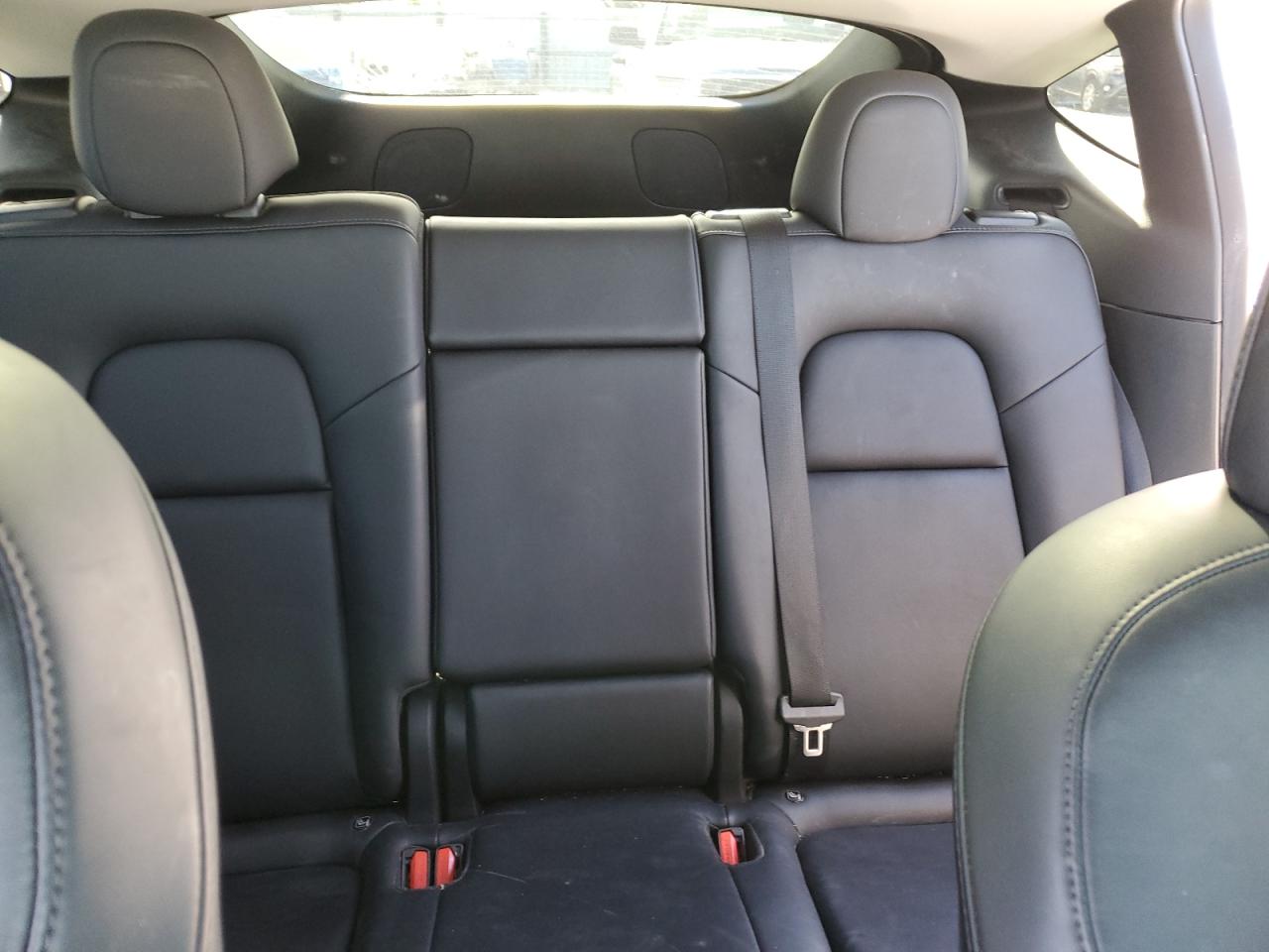 2022 Tesla Model Y VIN: 7SAYGDEF6NF521271 Lot: 92212045