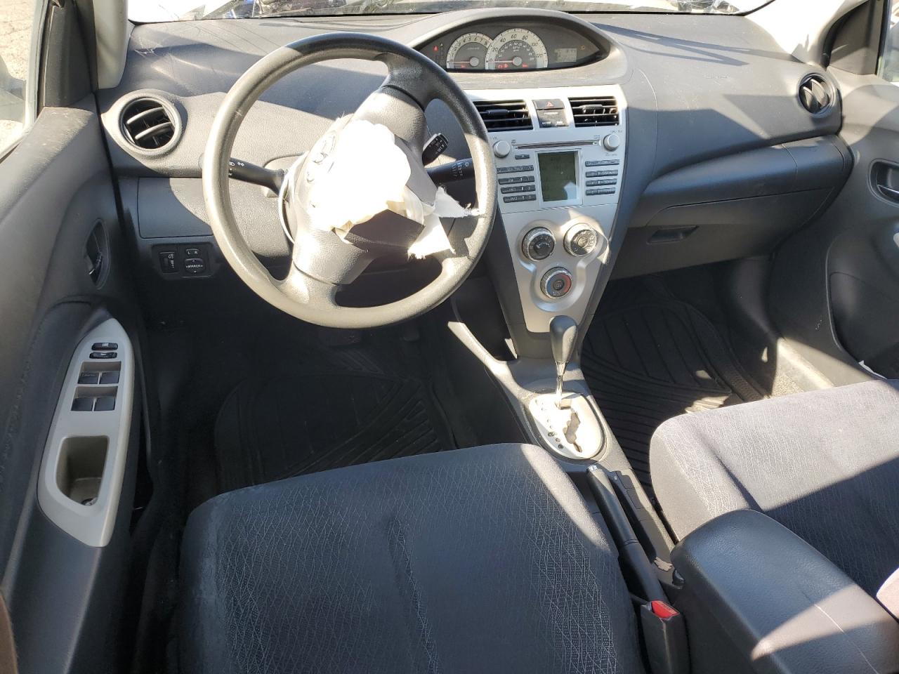 2007 Toyota Yaris VIN: JTDBT923771132625 Lot: 93540495