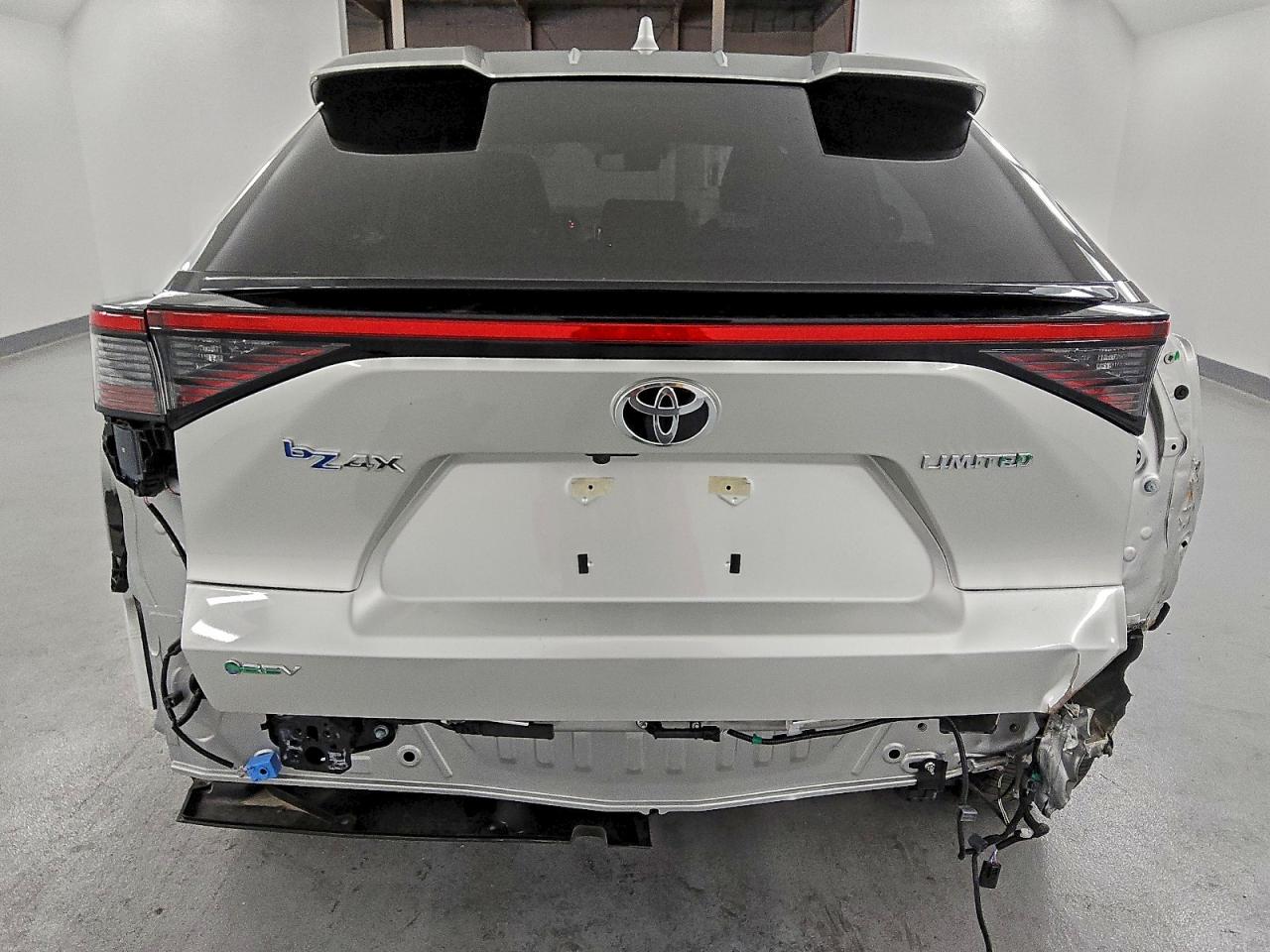 2024 Toyota Bz4X Xle VIN: JTMAAAAA0RA045736 Lot: 93138295
