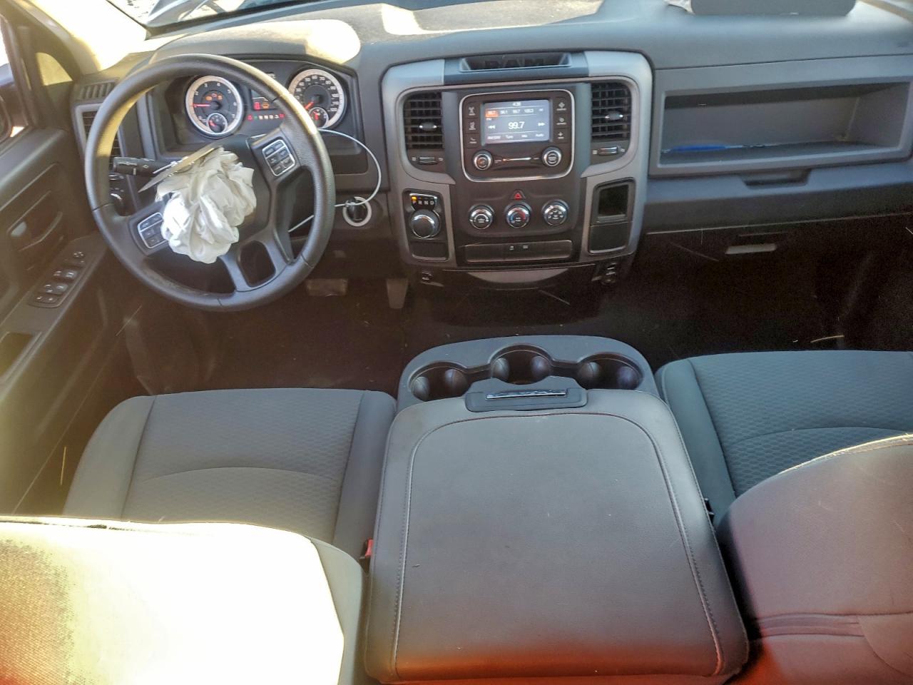 2017 Ram 1500 St VIN: 1C6RR6FG9HS695638 Lot: 94645465