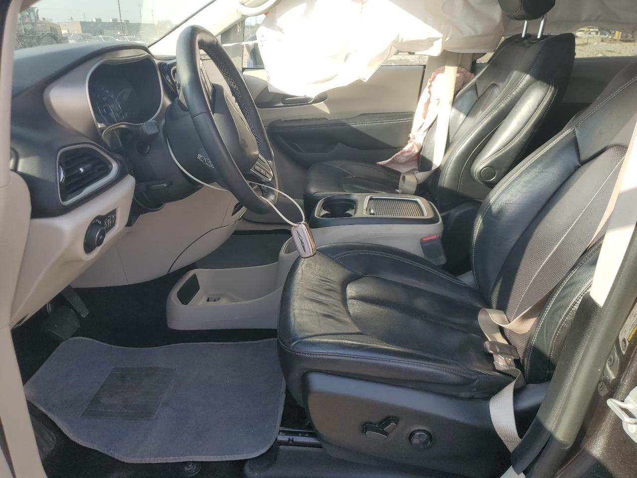 2022 Chrysler Pacifica Touring L VIN: 2C4RC1BG8NR115487 Lot: 93098595