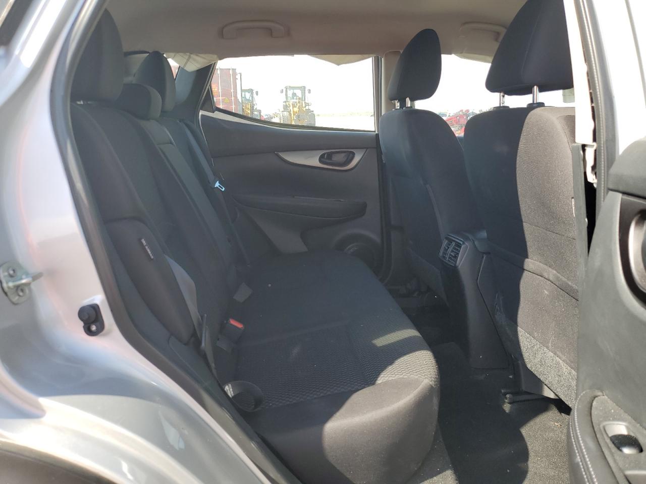 2022 Nissan Rogue Sport S VIN: JN1BJ1AW4NW475009 Lot: 91428975