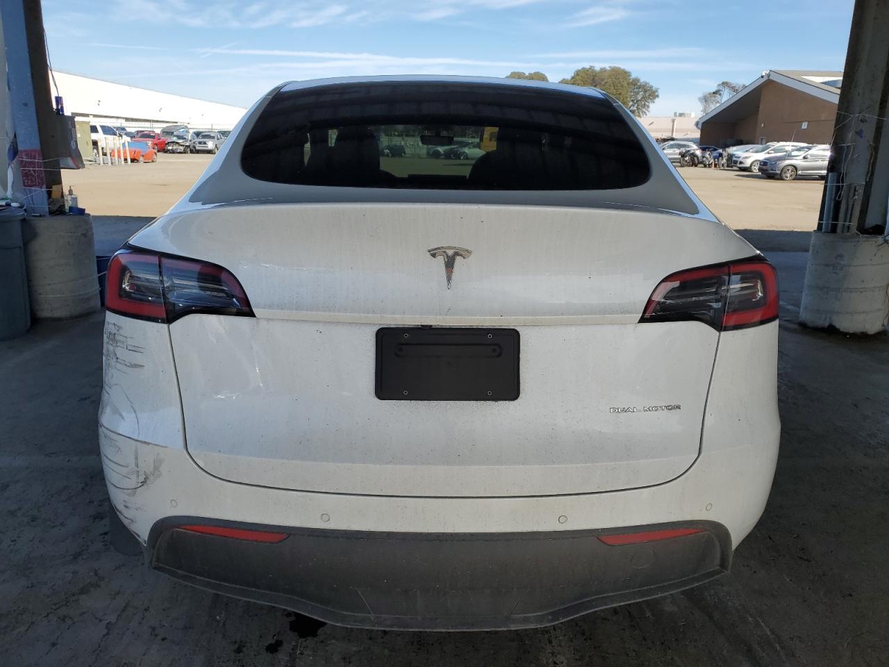 2021 Tesla Model Y VIN: 5YJYGDEEXMF137920 Lot: 89562365
