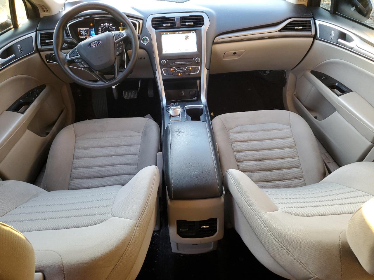 2017 Ford Fusion Se VIN: 3FA6P0H78HR331725 Lot: 90673385