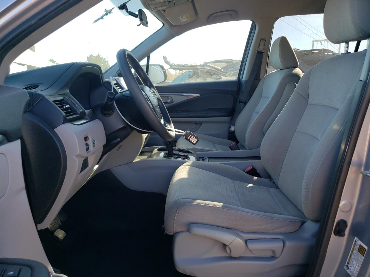 2017 Honda Pilot Lx VIN: 5FNYF5H14HB003847 Lot: 91707205