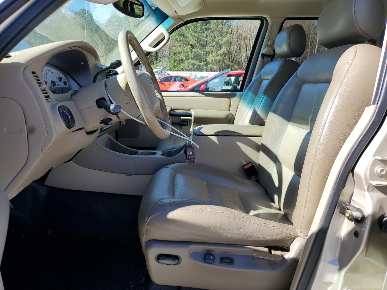 2005 Ford Explorer Sport Trac VIN: 1FMZU67K55UA47591 Lot: 92849405