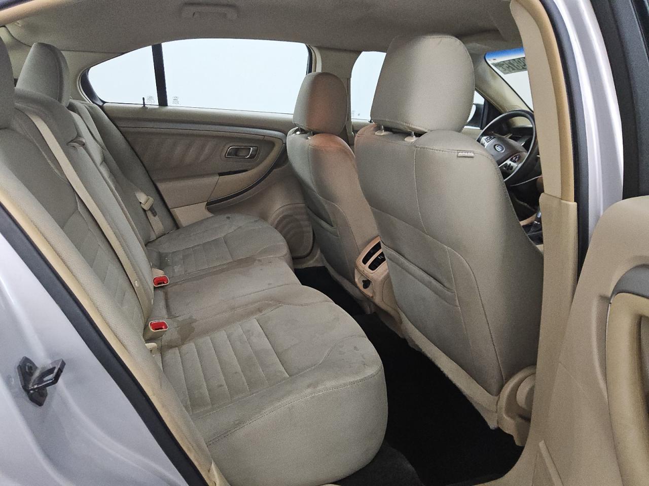 2017 Ford Taurus Se VIN: 1FAHP2D81HG127066 Lot: 89889875