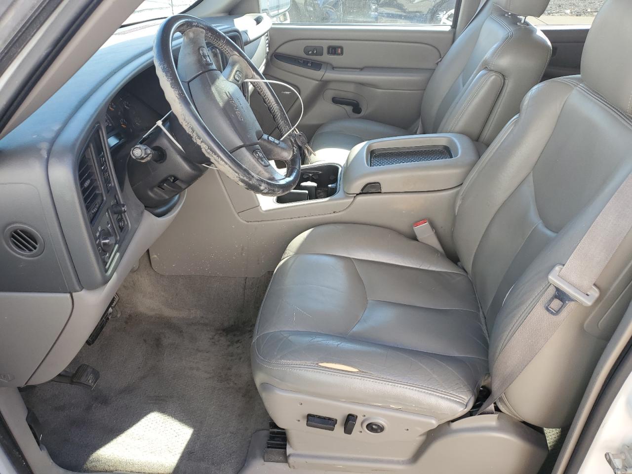 2004 GMC Yukon VIN: 1GKEK13Z54J275724 Lot: 90339575