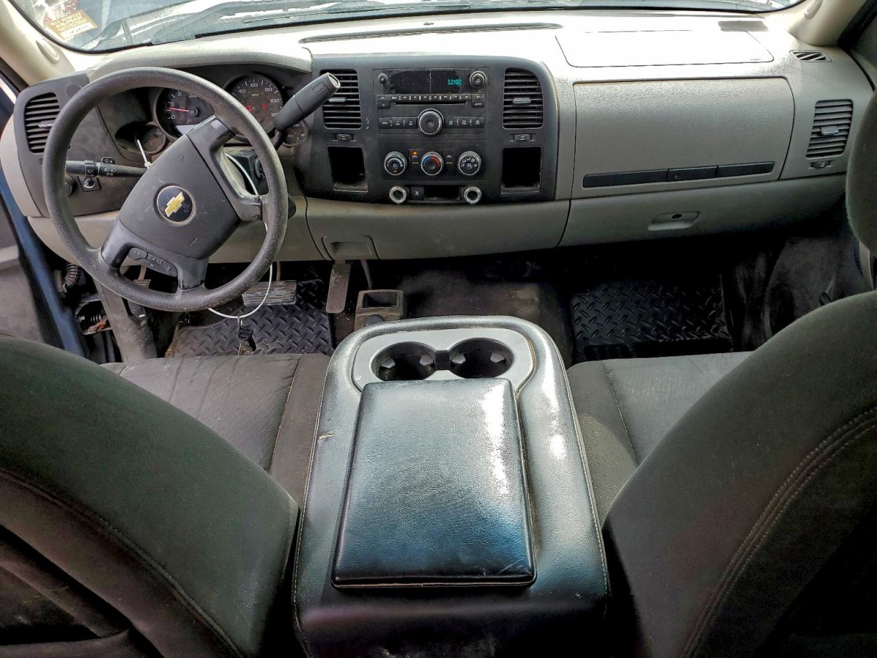 2011 Chevrolet Silverado K1500 Ls VIN: 1GCRKREA4BZ150599 Lot: 94589885