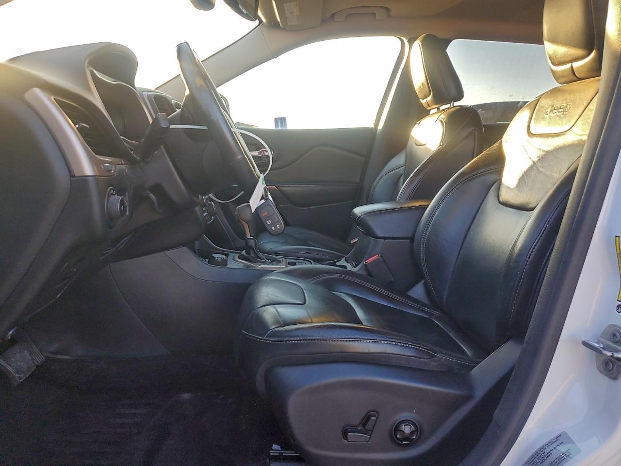 2016 Jeep Cherokee Limited VIN: 1C4PJMDB6GW353851 Lot: 93966415