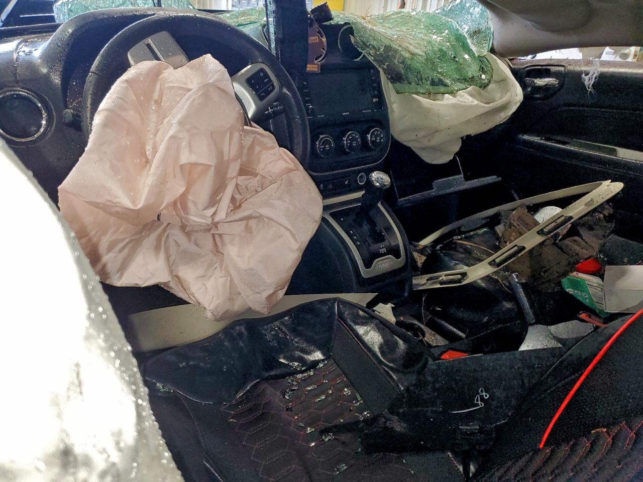 2014 Jeep Compass Limited VIN: 1C4NJDCB4ED700918 Lot: 93838595