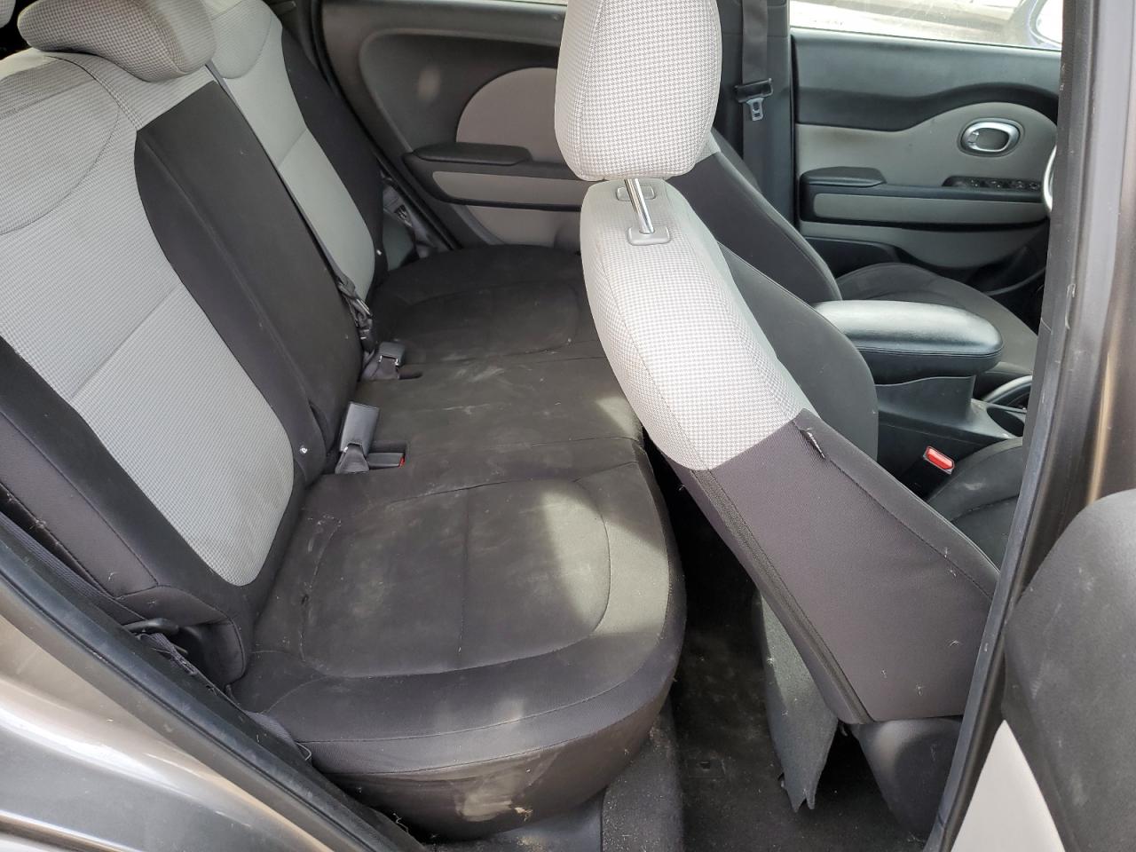 2015 Kia Soul VIN: KNDJN2A21F7220085 Lot: 91671275