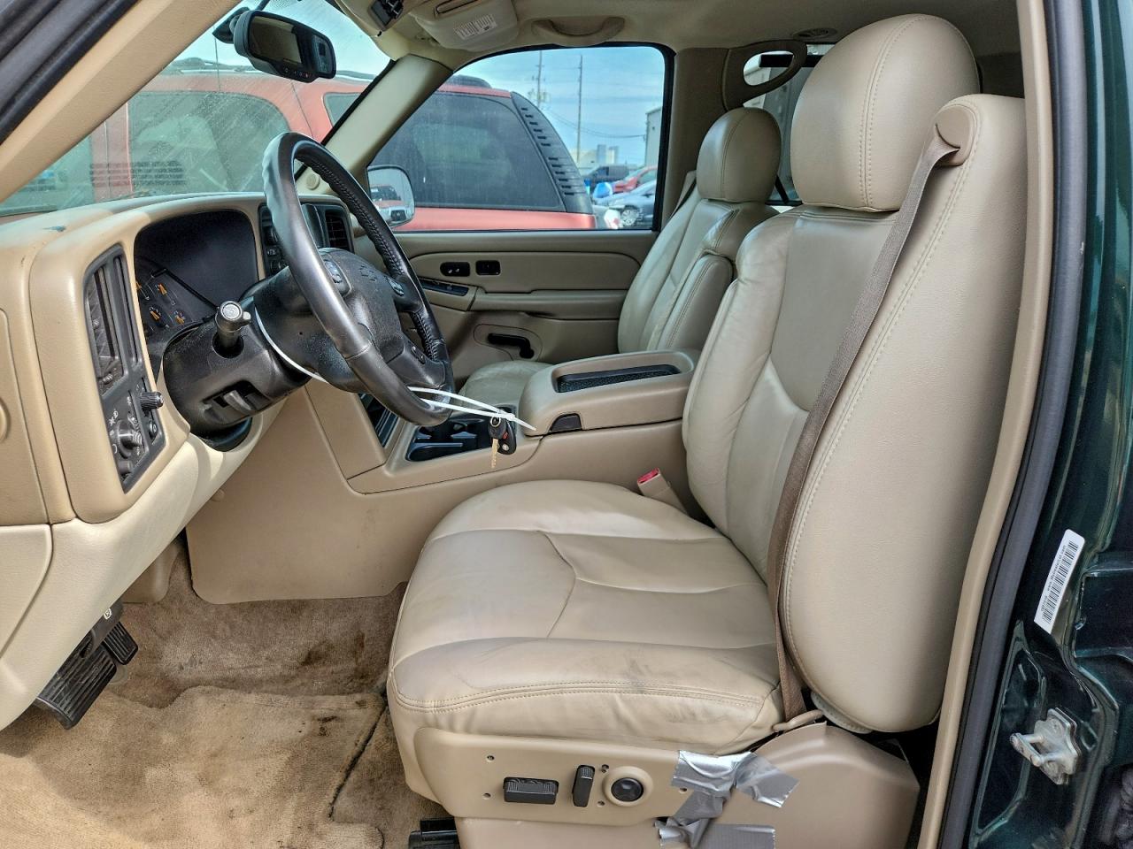 2004 Chevrolet Tahoe C1500 VIN: 1GNEC13Z94J177165 Lot: 93863555