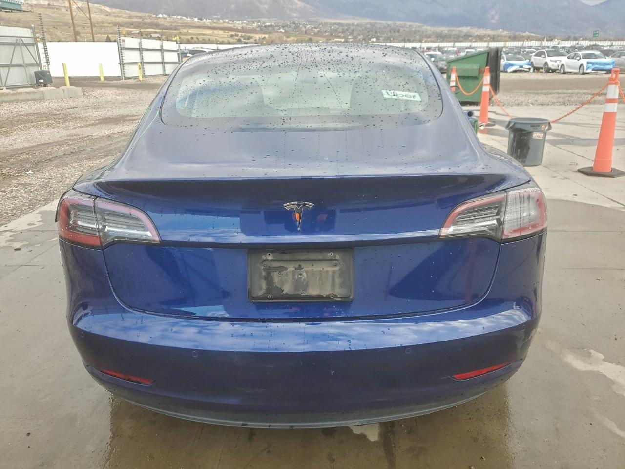 2022 Tesla Model 3 VIN: 5YJ3E1EA8NF370143 Lot: 93987105