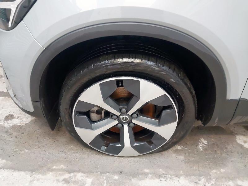 2024 VOLVO XC40 2.0 B3P PLUS DARK 5DR AUTO