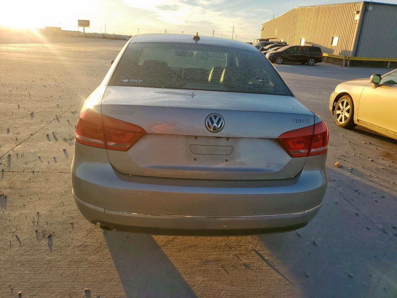 2013 Volkswagen Passat Sel VIN: 1VWCN7A3XDC125363 Lot: 92349755