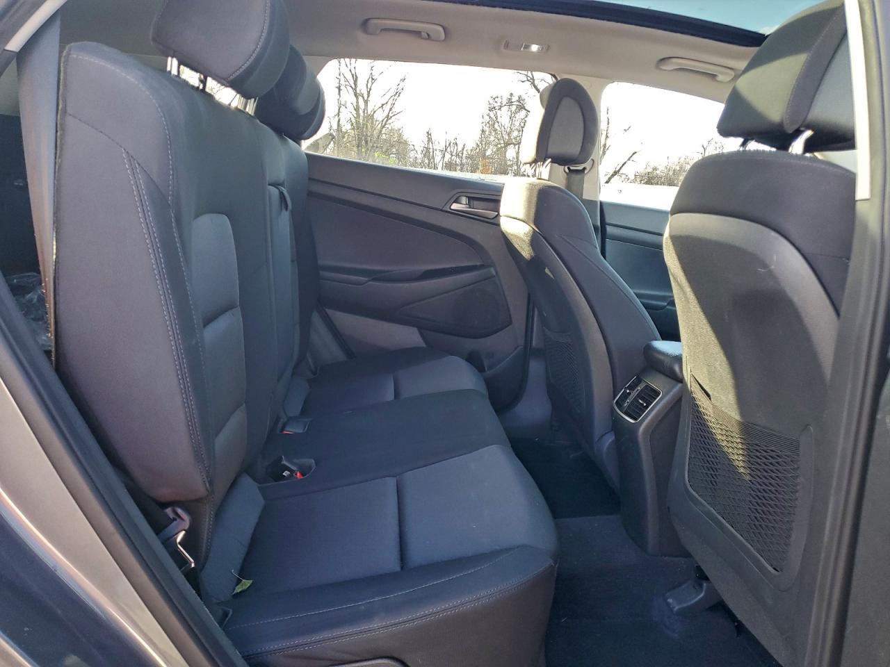 2018 Hyundai Tucson Value VIN: KM8J33A2XJU761668 Lot: 94462065