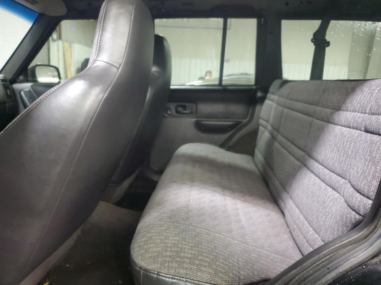 1999 Jeep Cherokee Sport VIN: 1J4FF68S4XL658280 Lot: 91789085