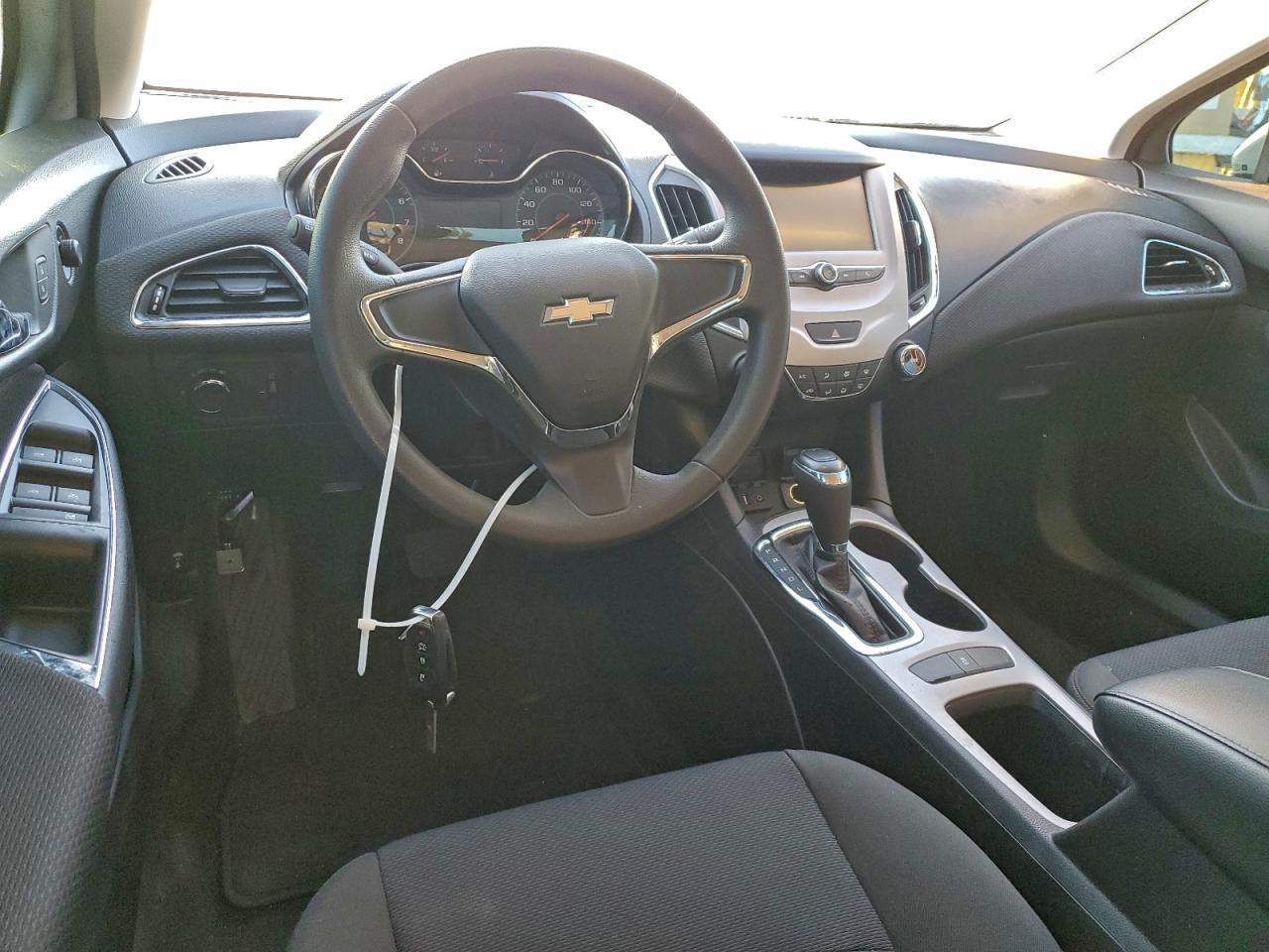 2018 Chevrolet Cruze Ls VIN: 1G1BC5SM1J7191197 Lot: 94393975