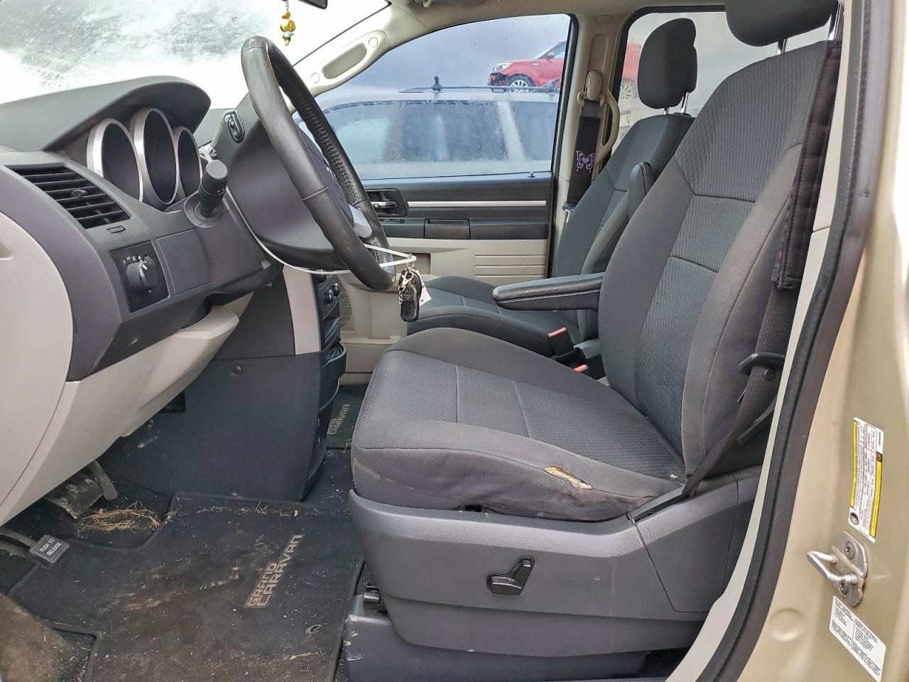 2010 Dodge Grand Caravan Se VIN: 2D4RN4DE7AR469554 Lot: 94608705