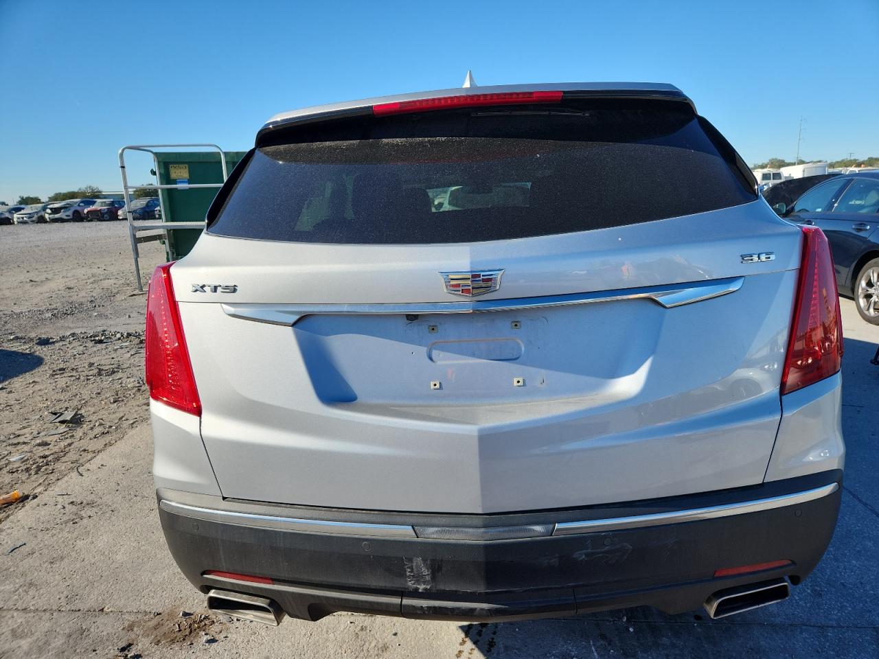 2017 Cadillac Xt5 Luxury VIN: 1GYKNBRS2HZ122449 Lot: 93845485