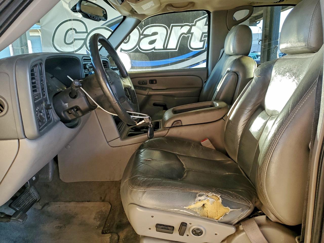 2004 Chevrolet Tahoe K1500 VIN: 1GNEK13T64J321303 Lot: 94156995