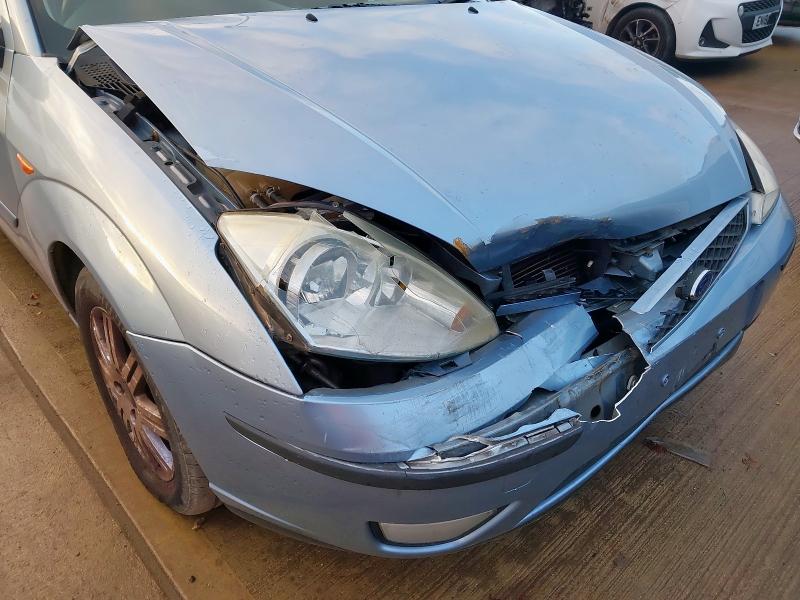 2004 FORD FOCUS 2.0 GHIA 5DR AUTO