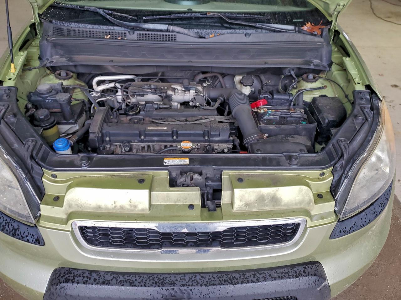 2010 Kia Soul + VIN: KNDJT2A2XA7099748 Lot: 93117625