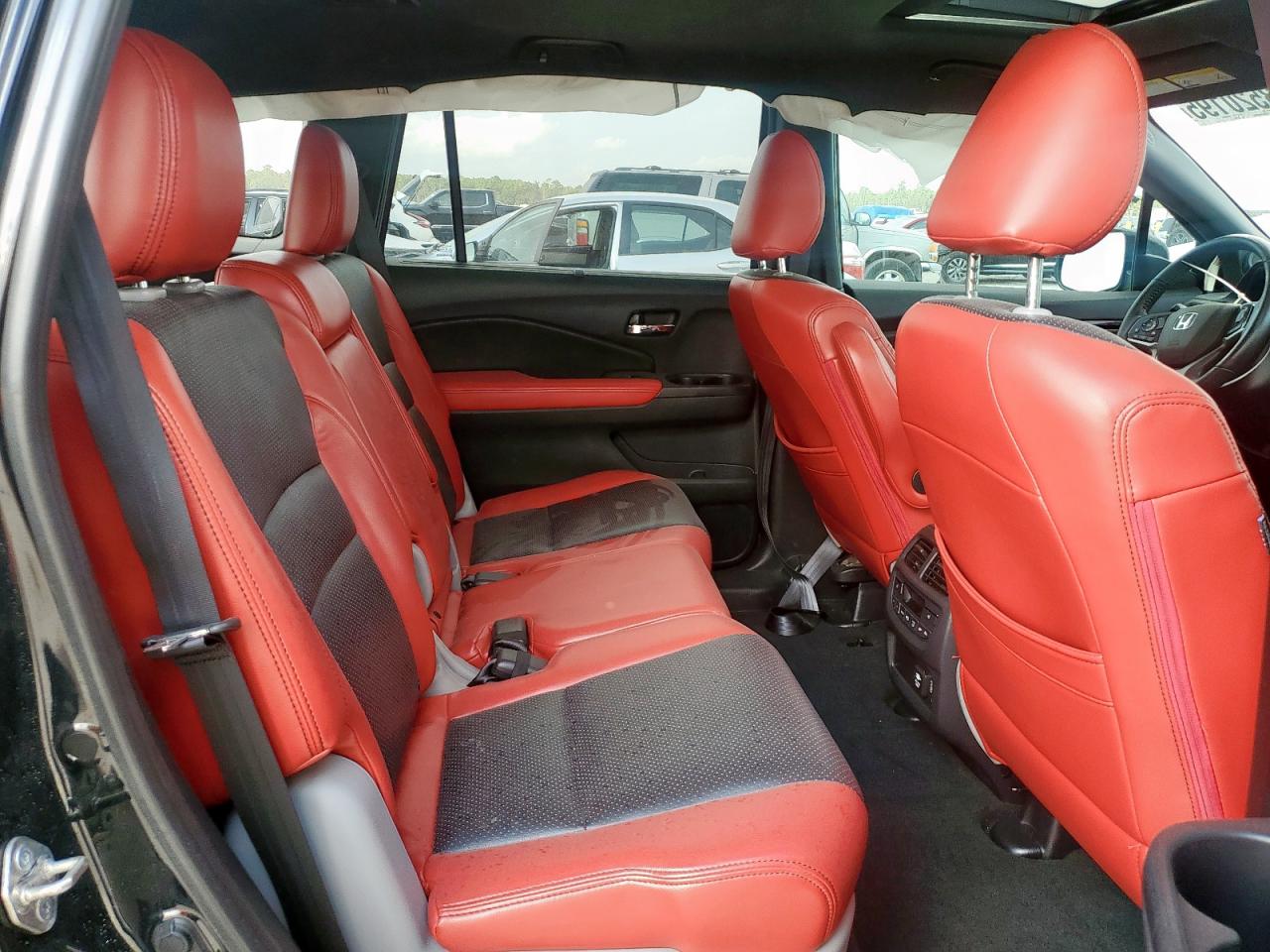 2019 Honda Passport Touring VIN: 5FNYF7H90KB002025 Lot: 93520195