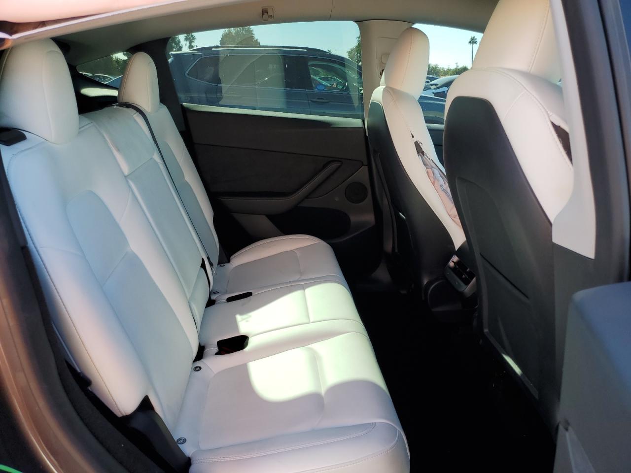 2023 Tesla Model Y VIN: 7SAYGDEF5PF913354 Lot: 91382935