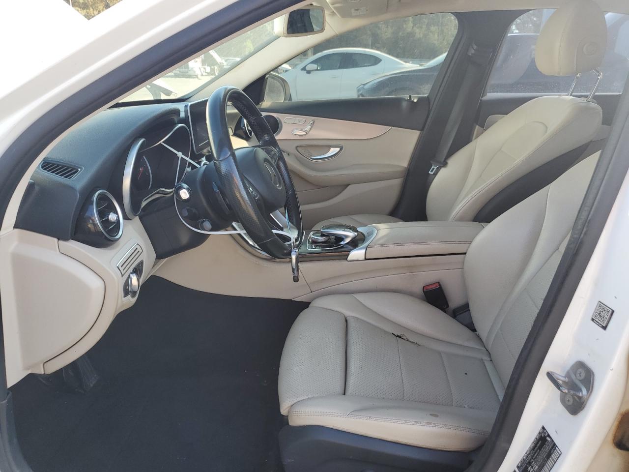 2016 Mercedes-Benz C 300 VIN: 55SWF4JB5GU177329 Lot: 93291165