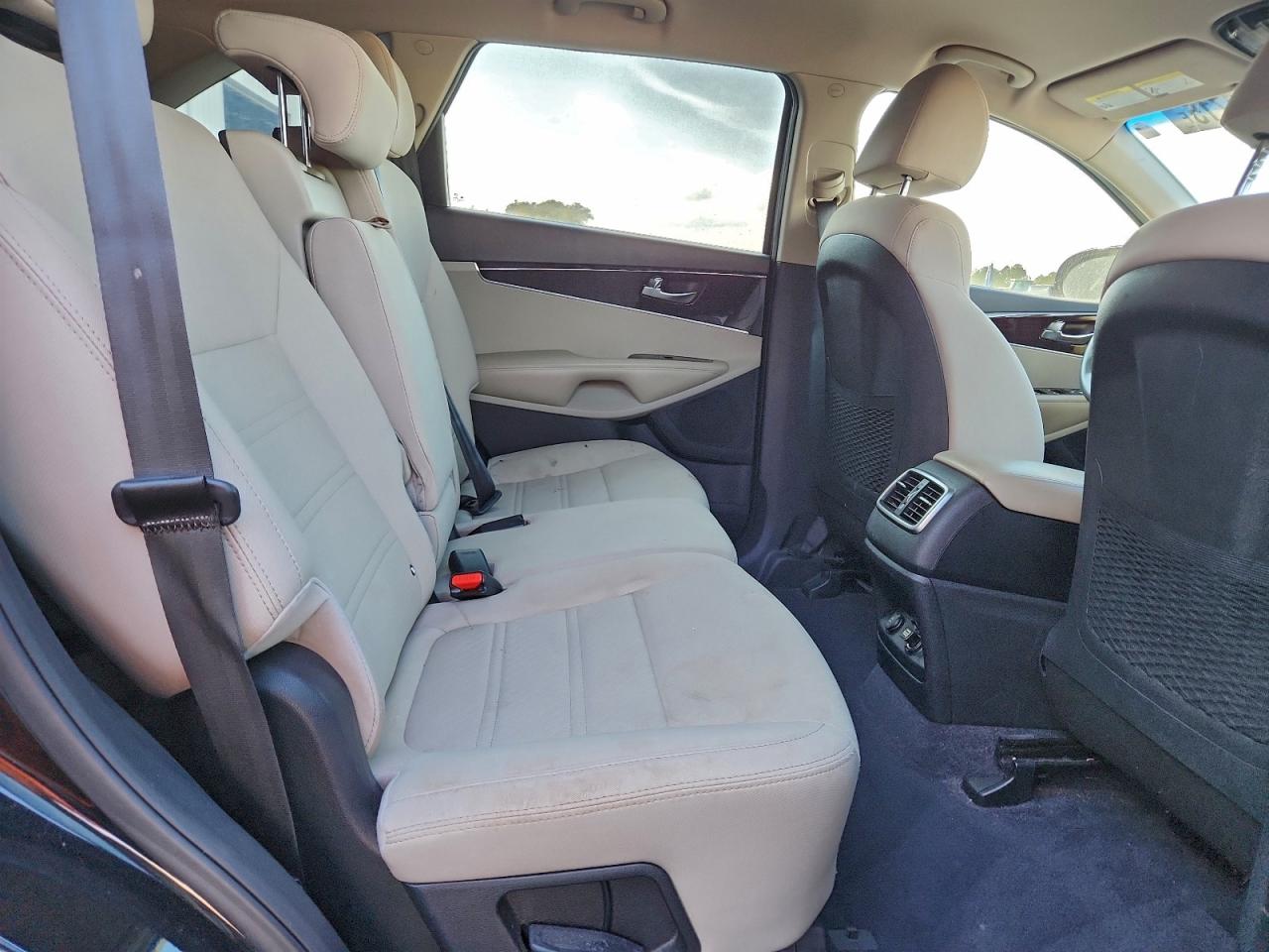 2019 Kia Sorento Lx VIN: 5XYPG4A59KG487062 Lot: 94133715