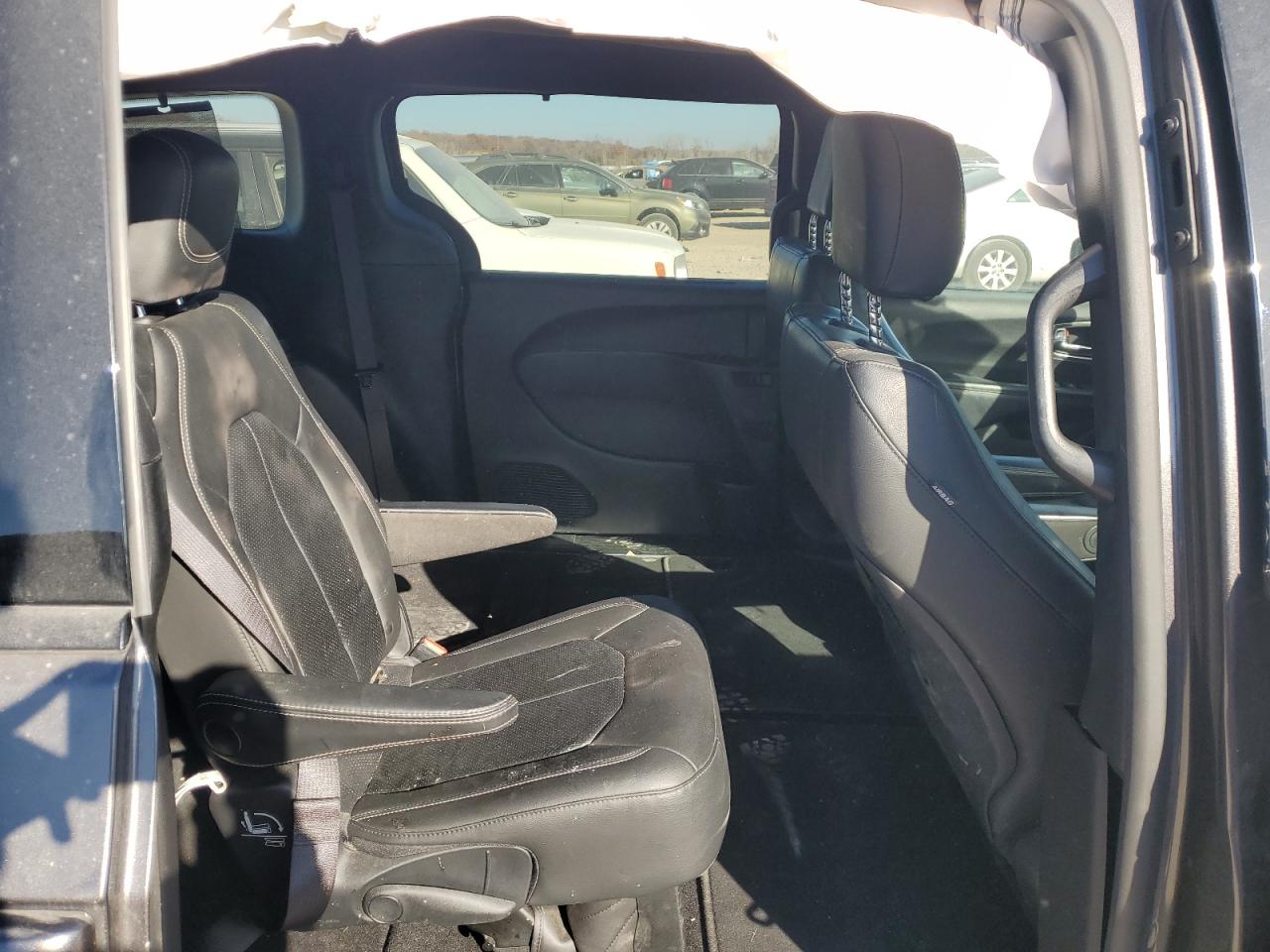 2020 Chrysler Pacifica Touring L VIN: 2C4RC3BG8LR288466 Lot: 93200405