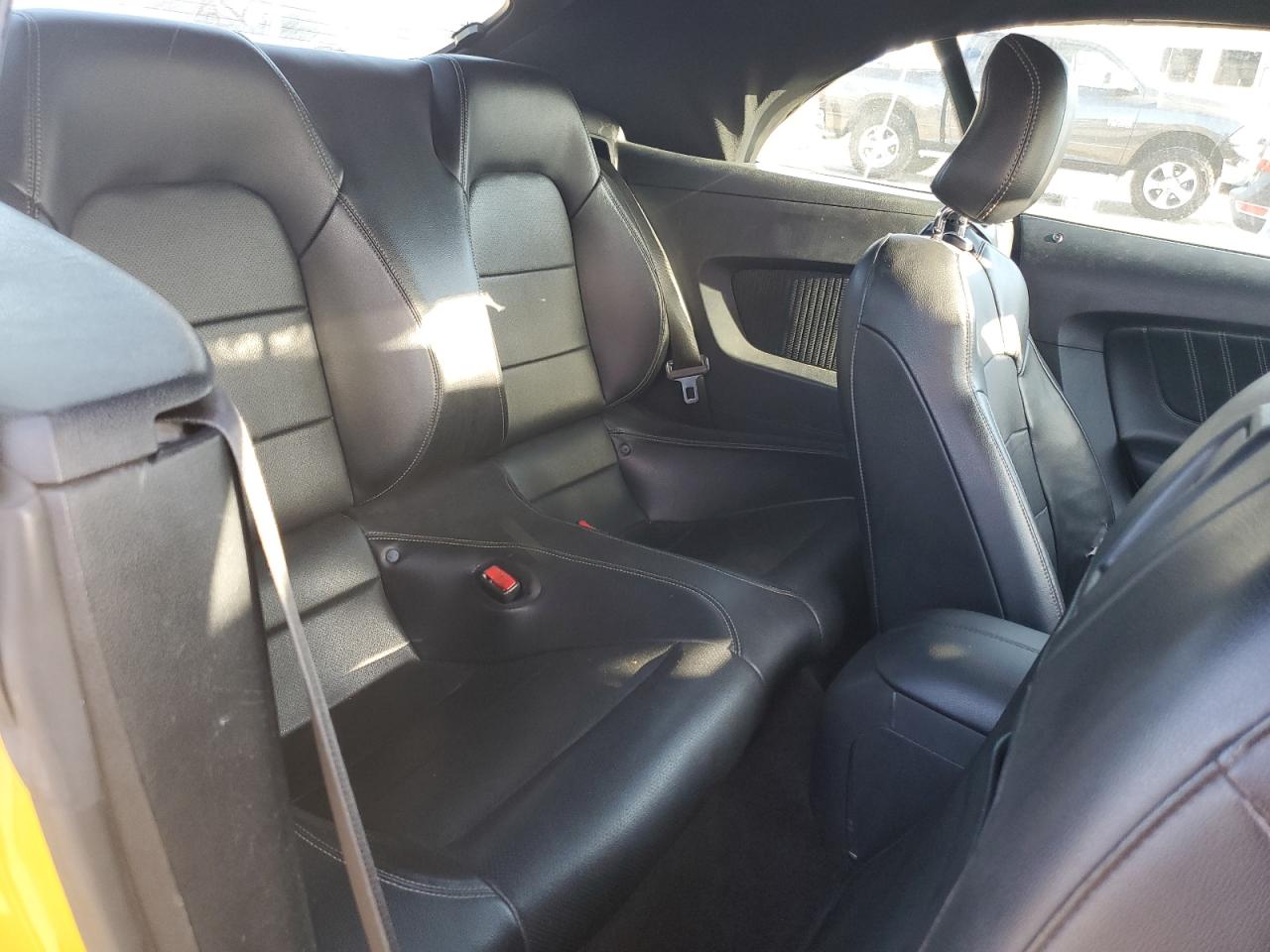 2015 Ford Mustang VIN: 1FATP8UH4F5415590 Lot: 92234385