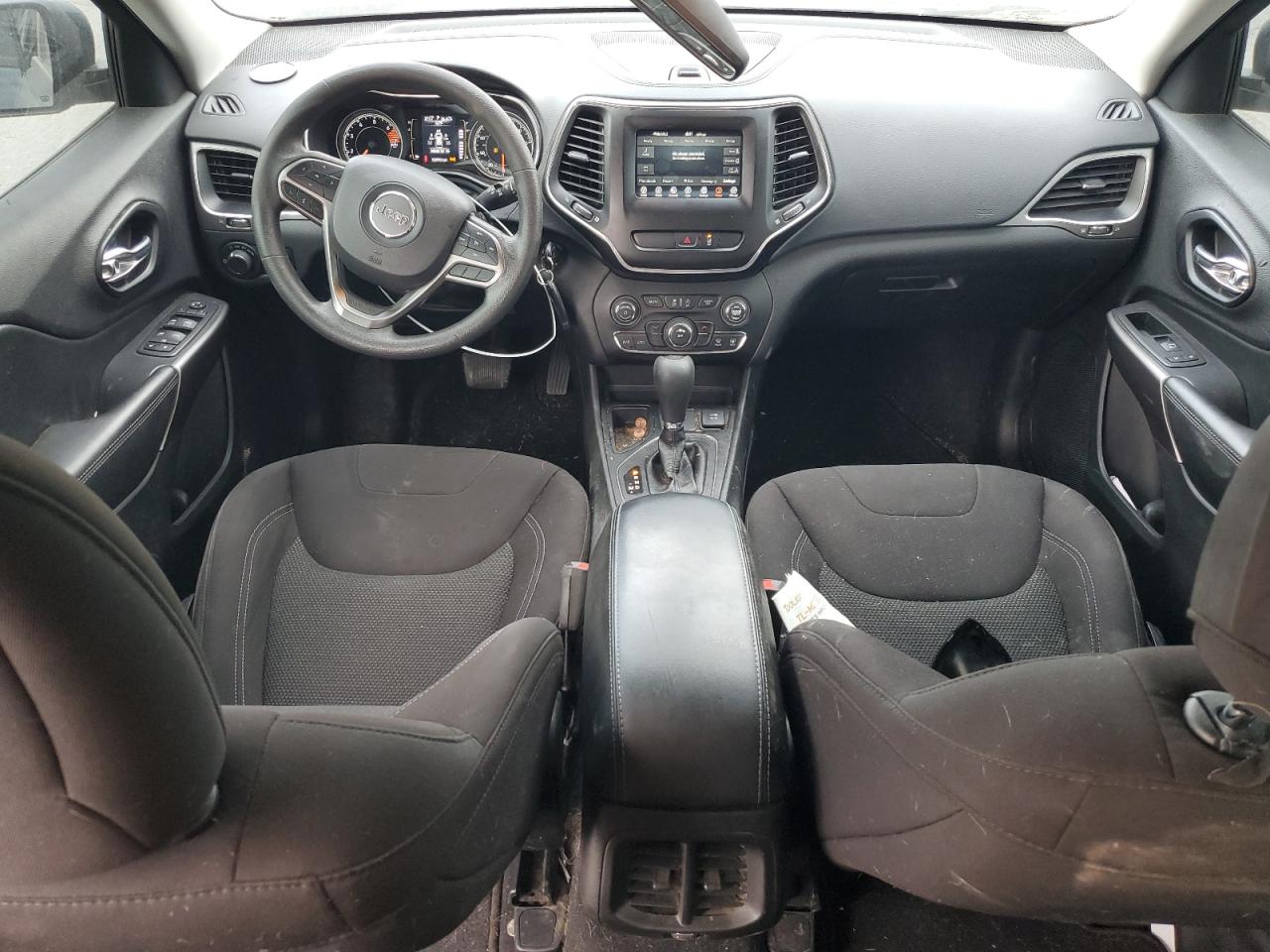 2021 Jeep Cherokee Latitude VIN: 1C4PJLCBXMD125631 Lot: 91586625