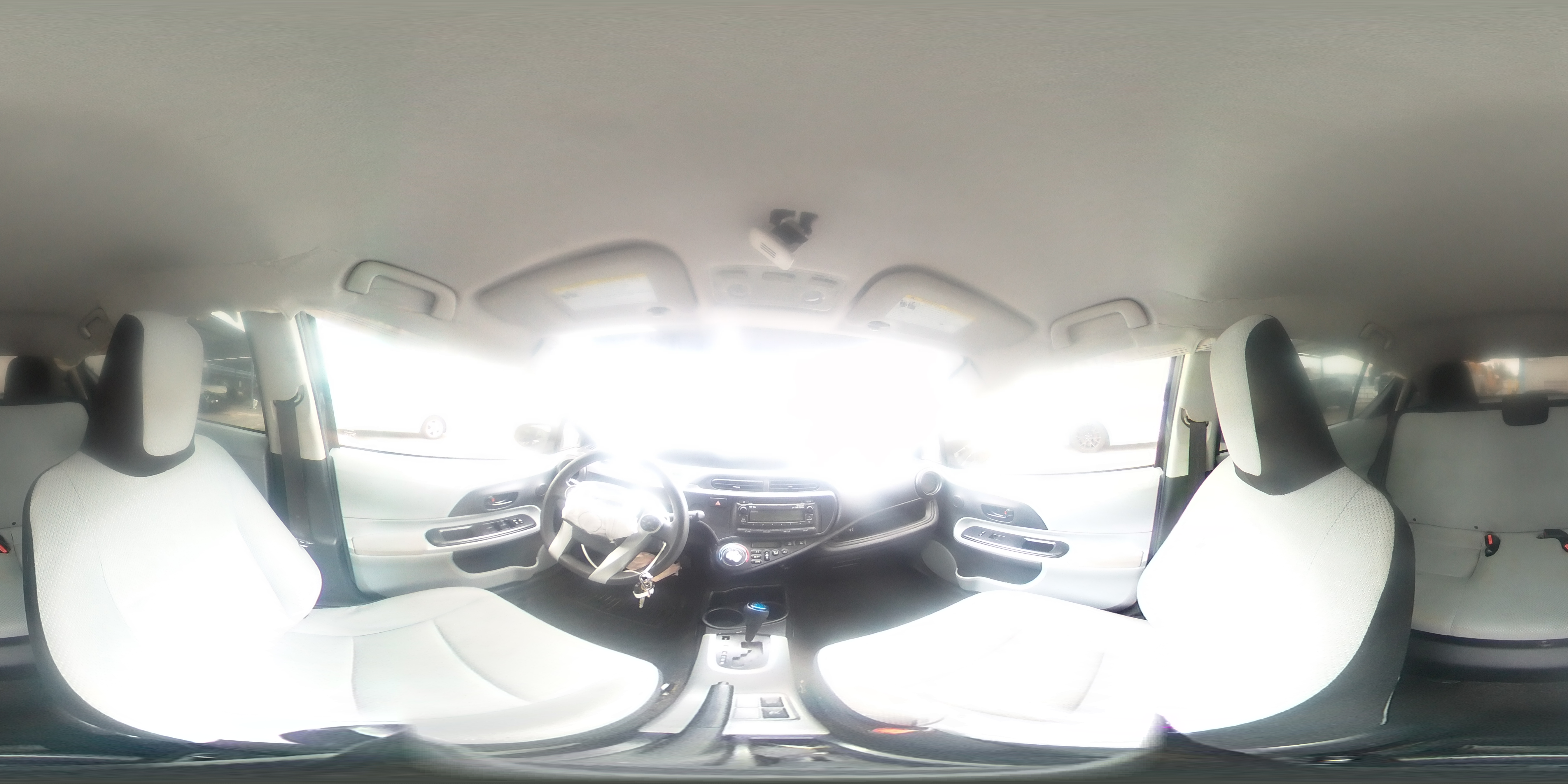 2014 Toyota Prius C VIN: JTDKDTB37E1084504 Lot: 94532235