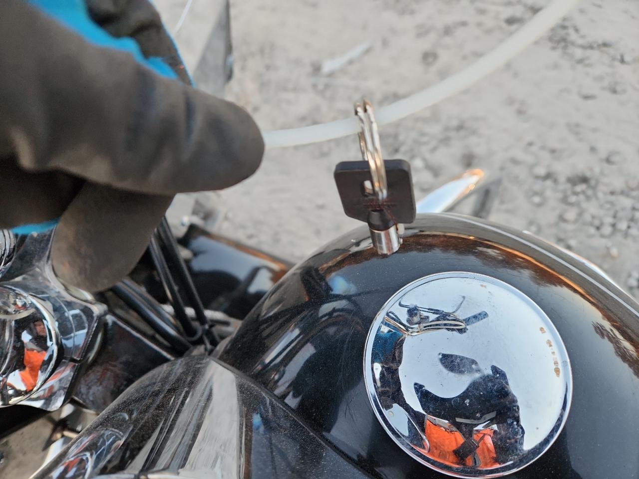 2014 Harley-Davidson Flstc Heritage Softail Classic VIN: 1HD1BWV16EB052701 Lot: 92387885