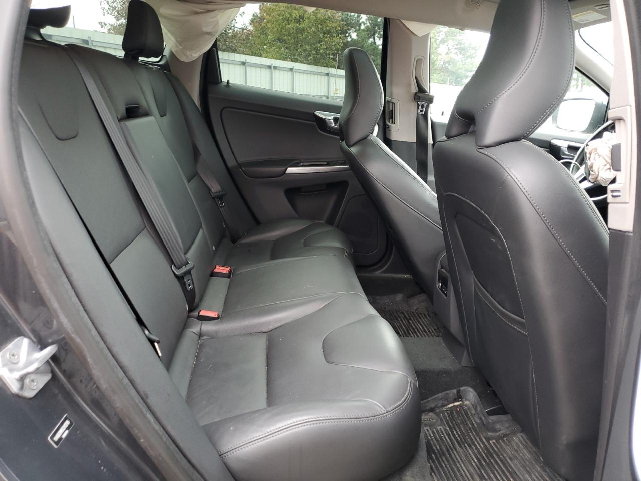 2016 Volvo Xc60 T6 Platinum VIN: YV4902RM5G2812785 Lot: 93645525