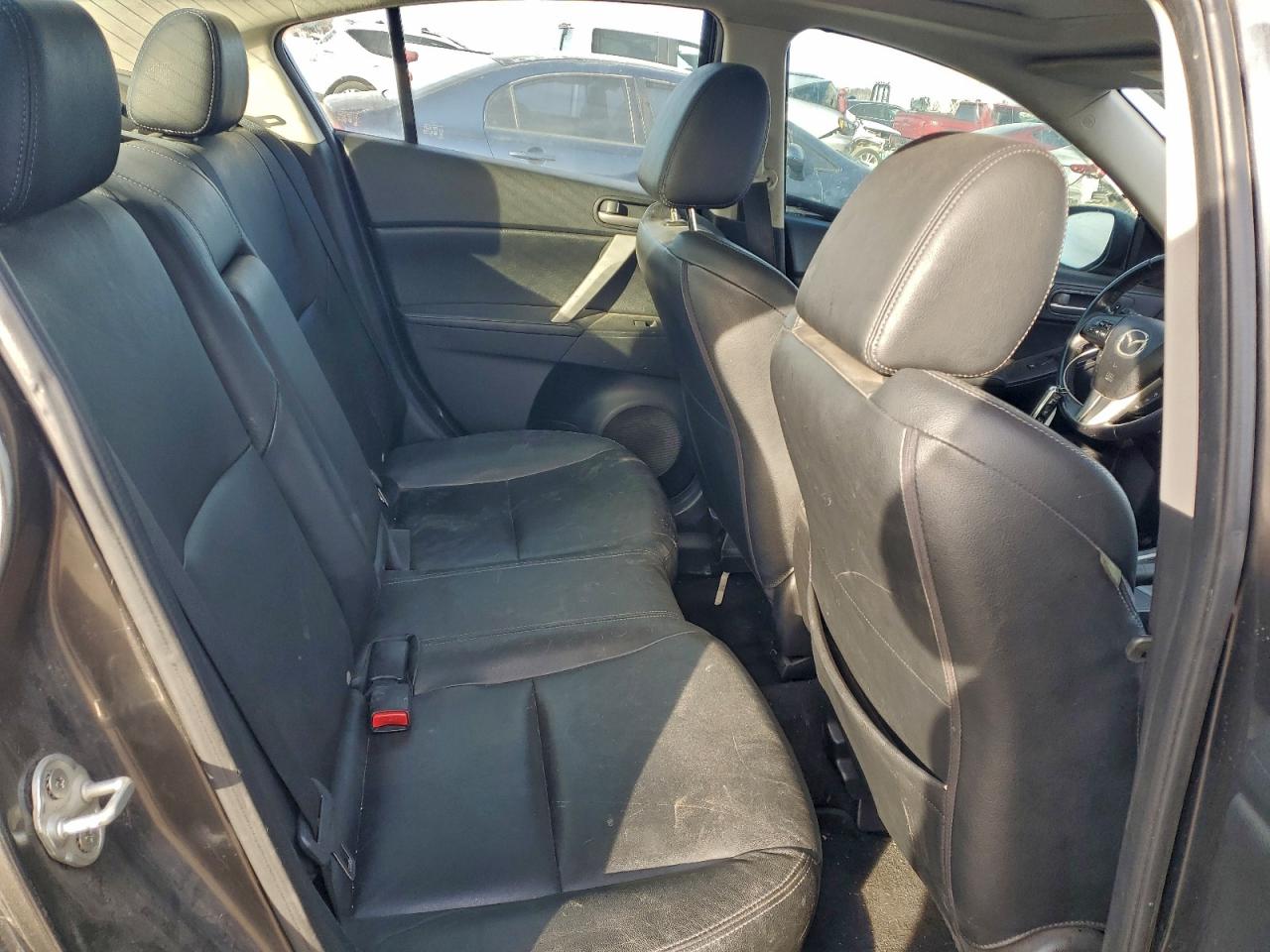 2010 Mazda 3 S VIN: JM1BL1S56A1136448 Lot: 94720695